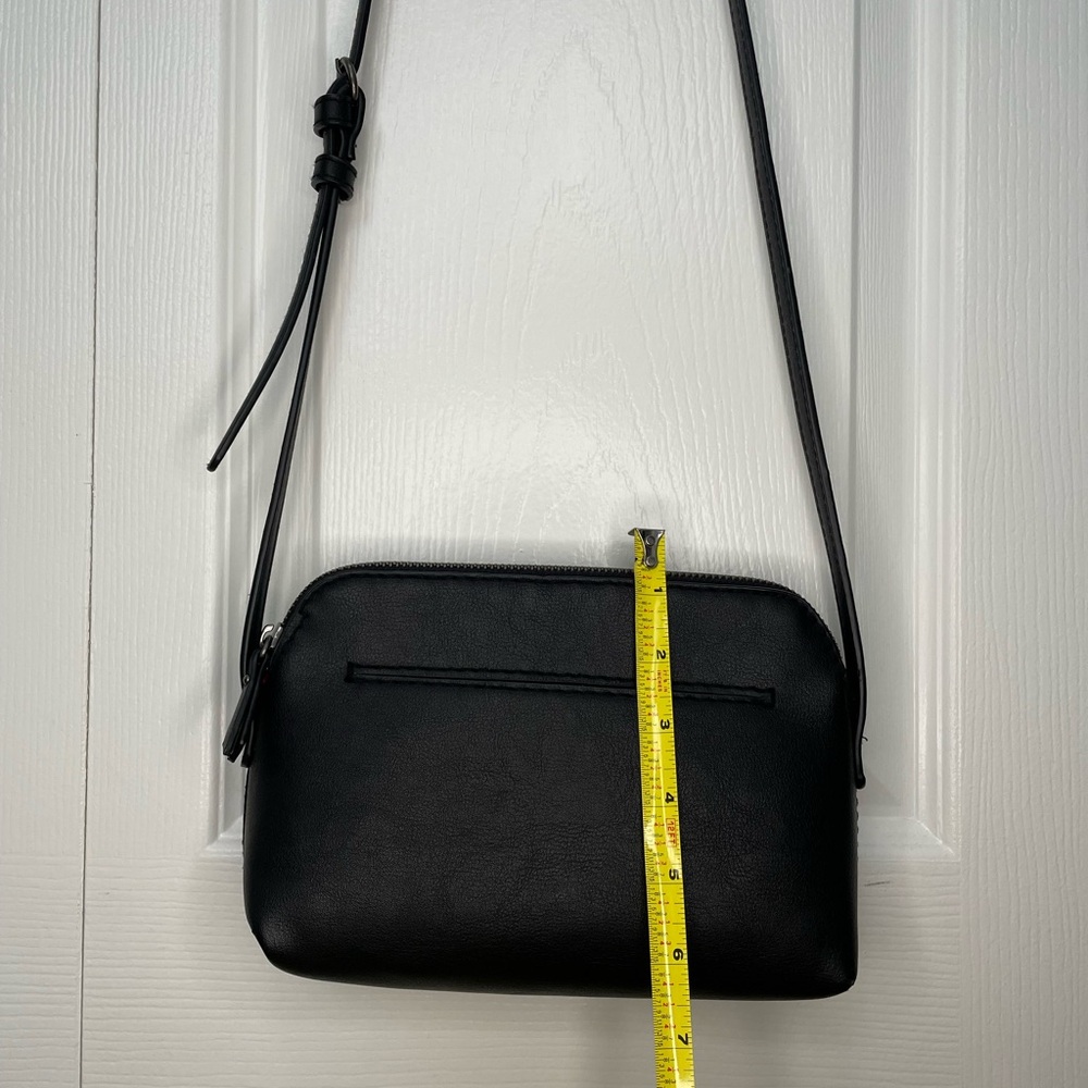 Universal Thread Black Crossbody Bag - Picture 14 of 14